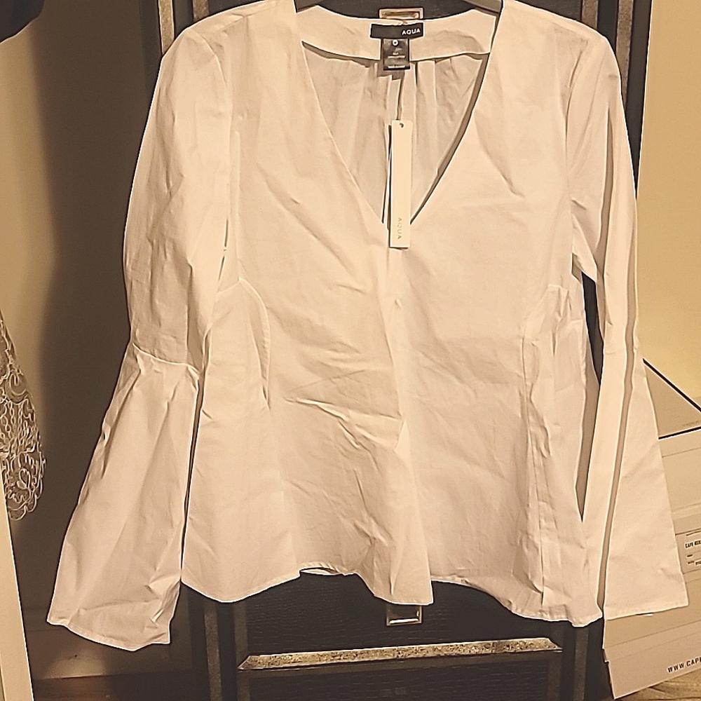 Brand new Aqua blouse in white
